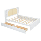 Lit plate-forme blanc Queen Size avec tête de lit en rotin, deux tiroirs et lit gigogne
