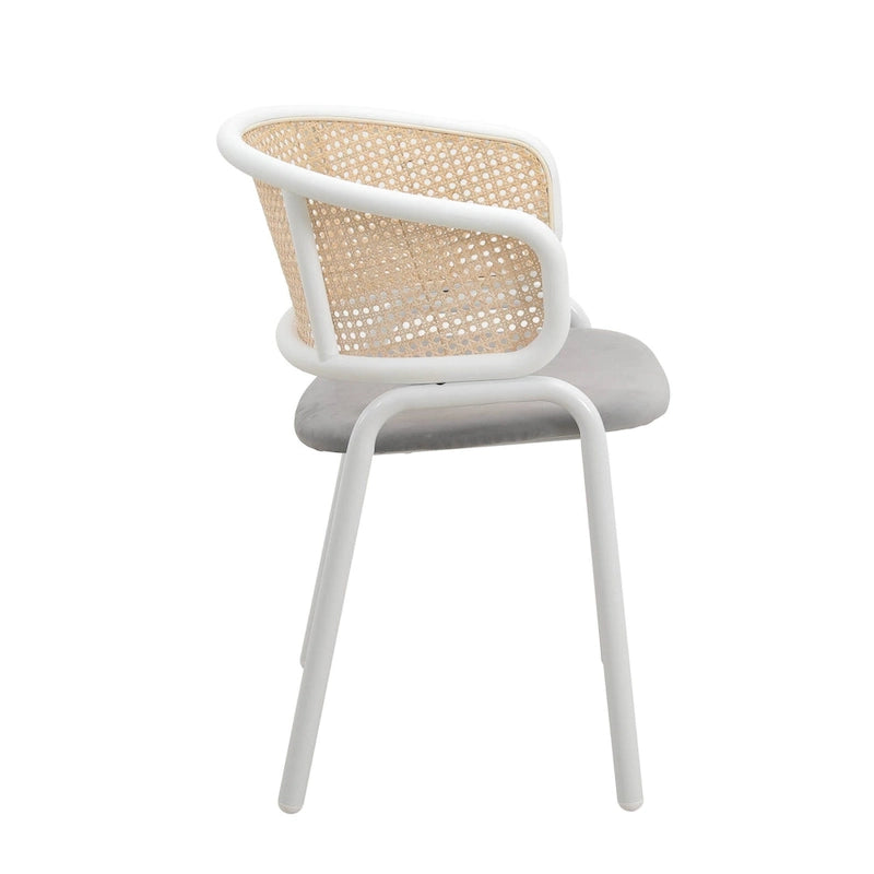 Chaise d'appoint moderne et élégante avec dossier en rotin et pieds en acier blanc pour salle à manger et cuisine
