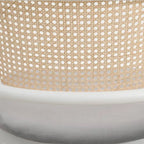 Chaise d'appoint moderne et élégante avec dossier en rotin et pieds en acier blanc pour salle à manger et cuisine